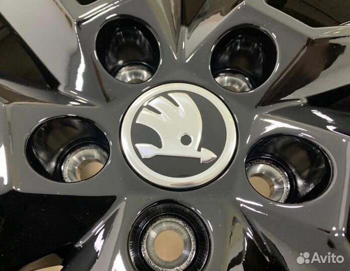 Новые Stratos Black R16 для Skoda Rapid 2022