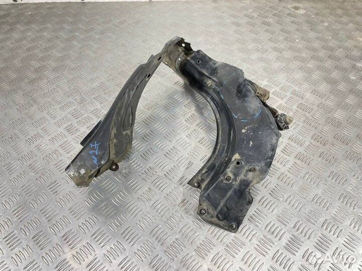 Кронштейн фары левый Mercedes-Benz Ml550 W164 M273