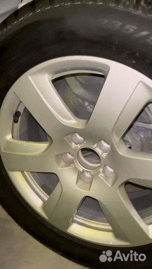 Комплект оригинальных колес R17 на литых дисках