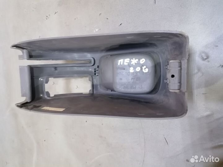 Консоль ручника центральная Peugeot 206 1.4 2008