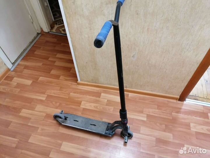 Трюковой самокат