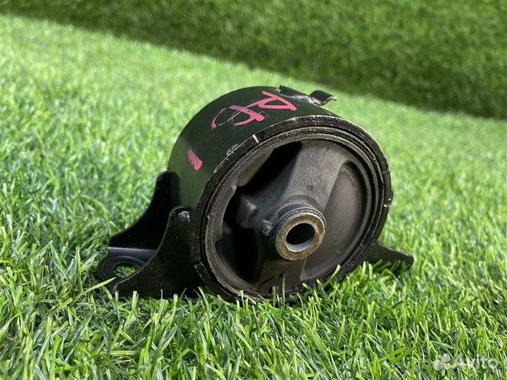 Подушка двигателя передняя левая Honda Odyssey RB1