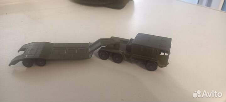 Модель тягача маз с платформой (тпз) СССР