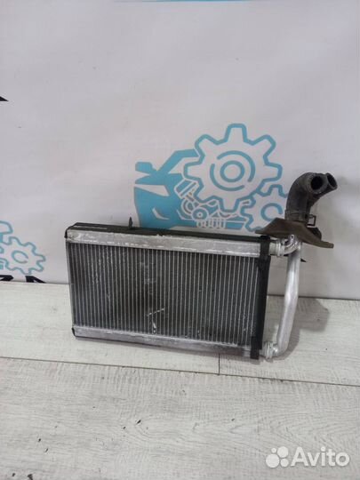 Радиатор отопителя Mitsubishi Pajero 4