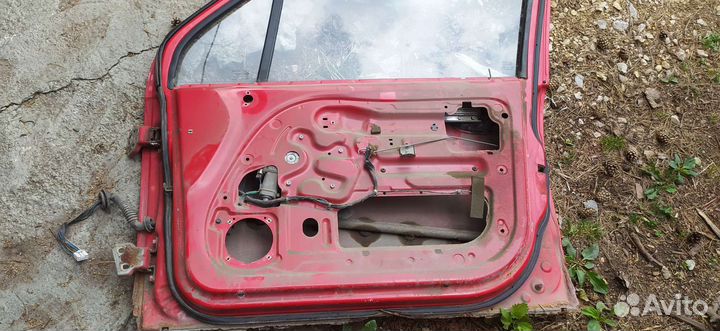 Дверь передняя правая daewoo matiz