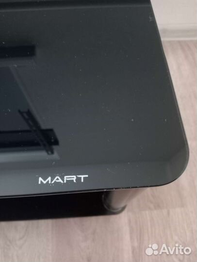 Стеклянная тумба под тв