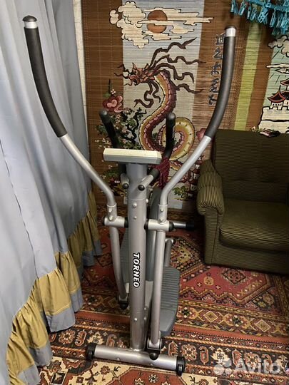 Эллиптический тренажер / элипс