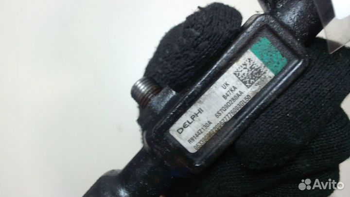 Рампа топливная Jaguar X-type, 2007