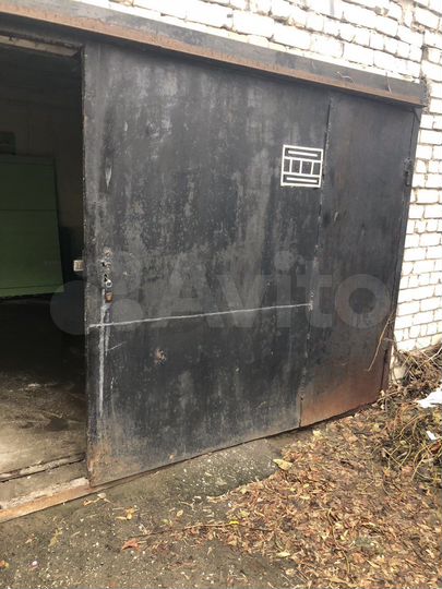 Гараж, > 30 м²