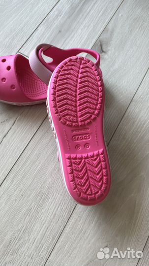 Сандалии crocs c12