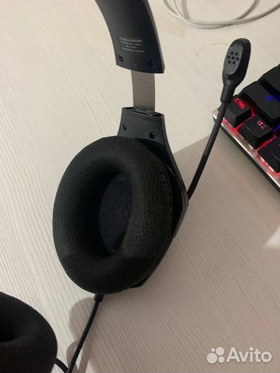 Игровые наушники Hyper X с микрофоном + коврик Hyp