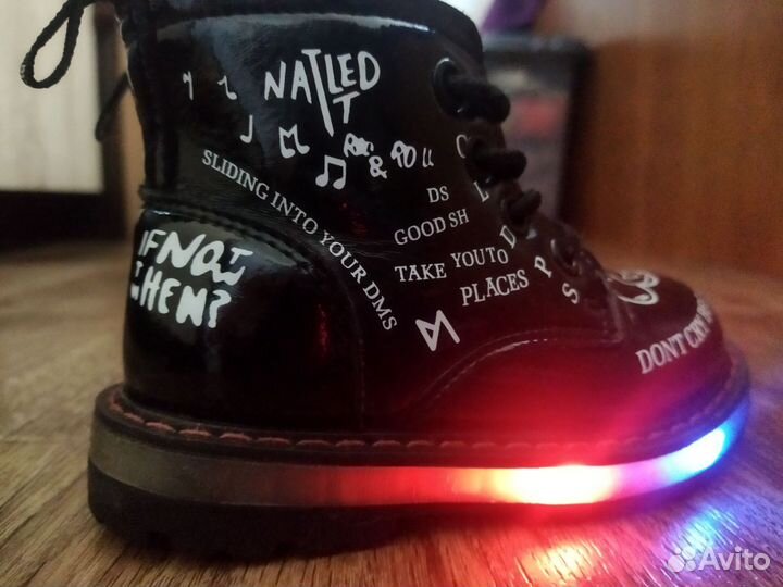 Ботинки демисезонные для девочки 22 размер