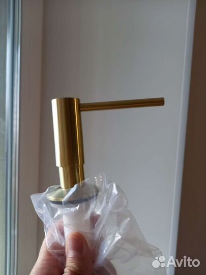 Диспенсер для мыла