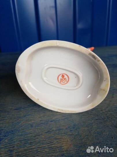 Статуэтки(фарфор)