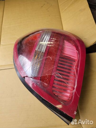 Фонарь битый nissan almera n16