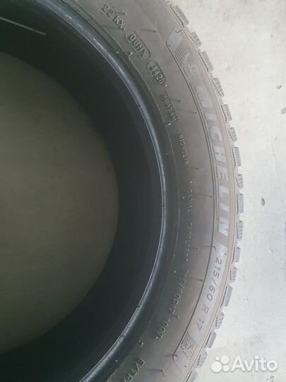 Michelin X-Ice North 4 215/60 R17