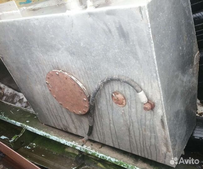 Бензобак для катера