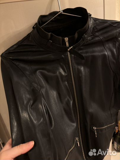 Кожаная куртка Armani Emporio, XS