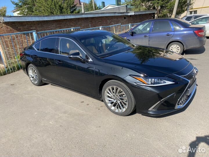 Lexus ES, 2018