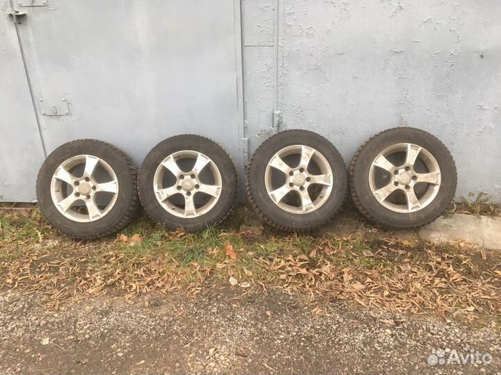 Зимние шины 195/65/R15