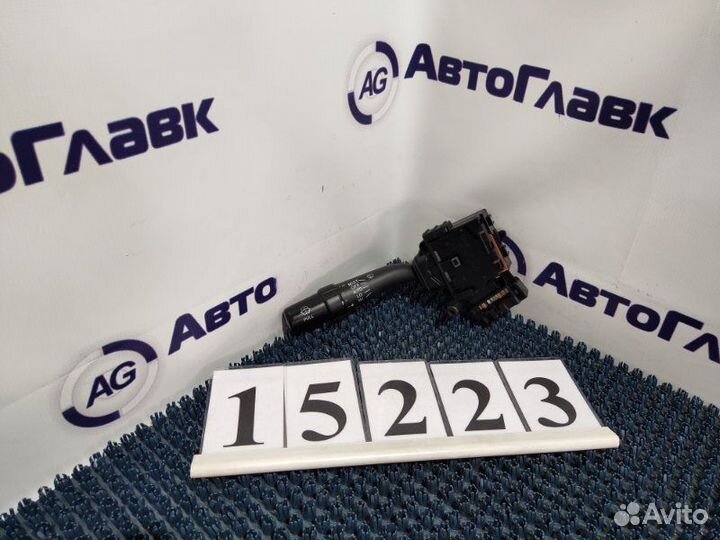 Переключатель дворников Toyota Avensis