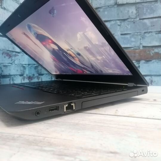Игровой ноутбук Thinkpad Lenovo (1075)