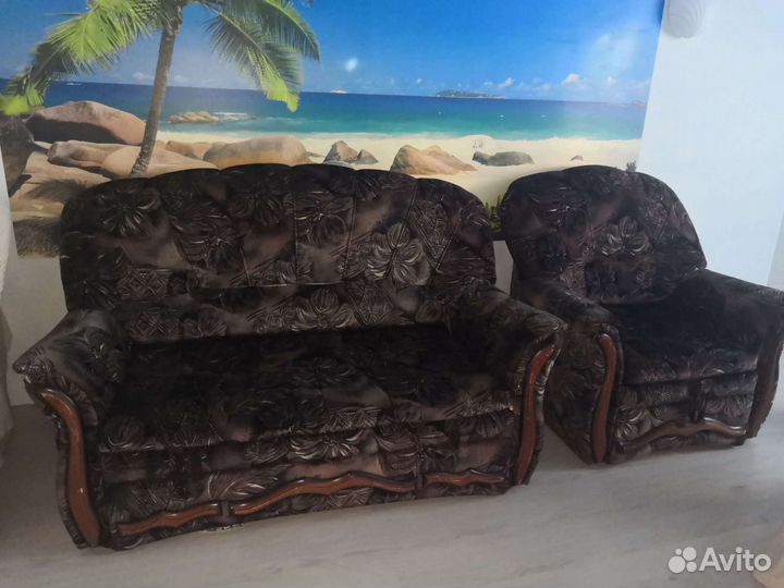 Диван и кресло