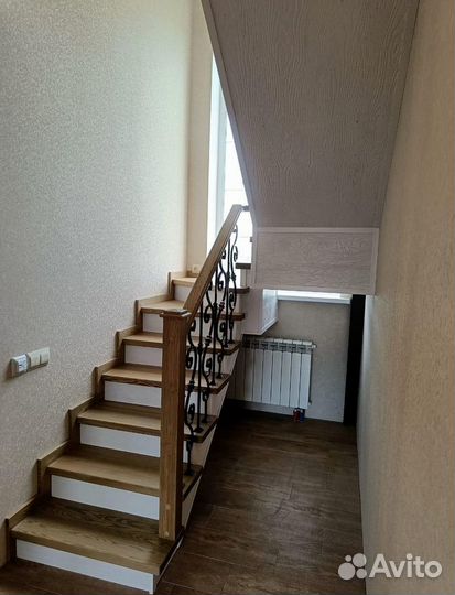 Лестница на металлокаркасе / изготовление лестниц