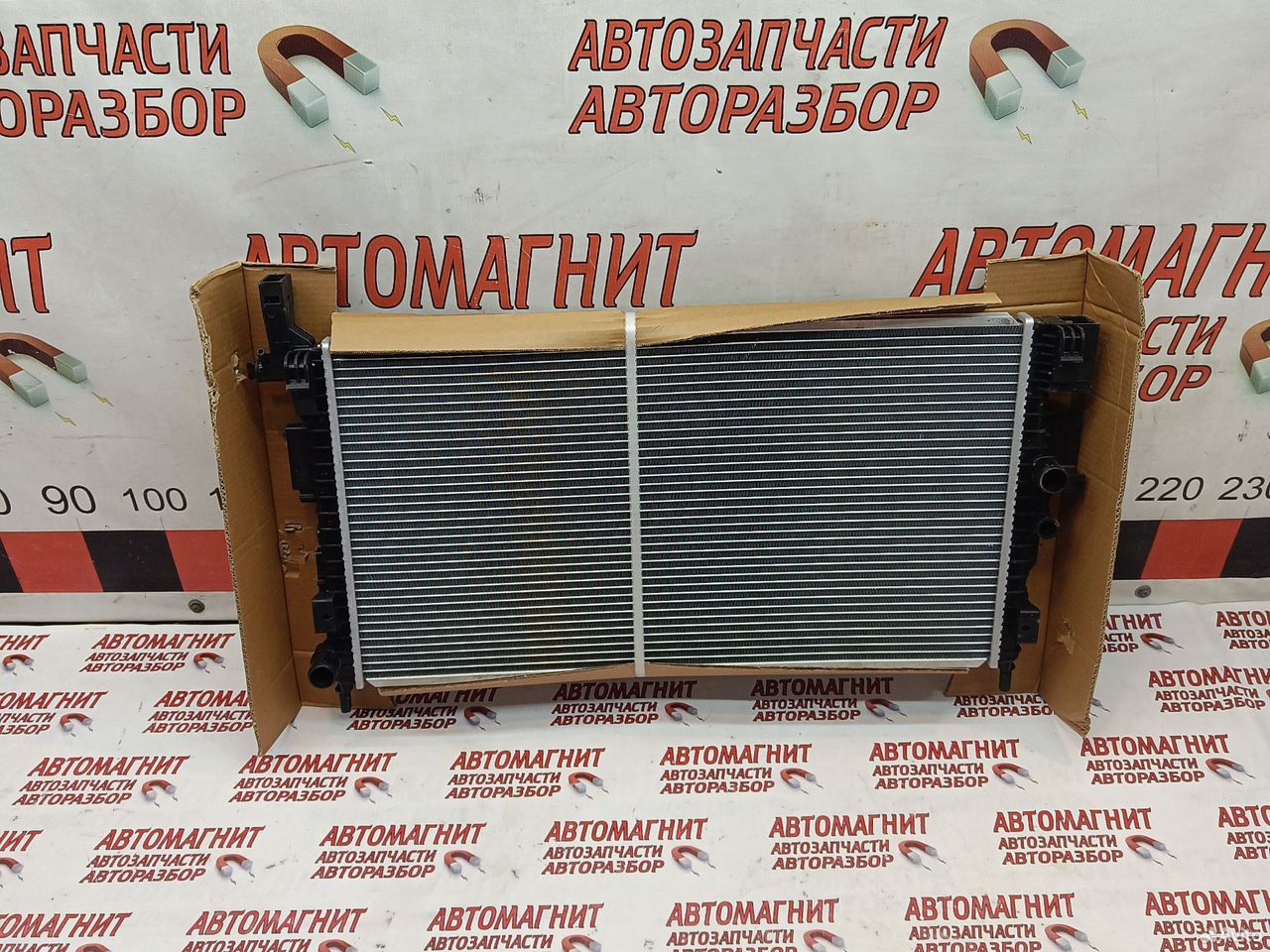 Радиатор охлаждения Lixiang L7