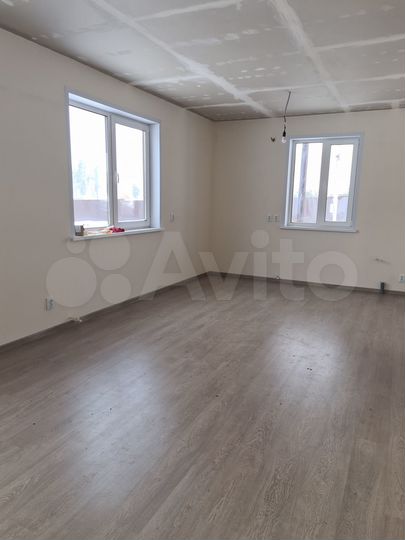 Дом 136 м² на участке 11 сот.