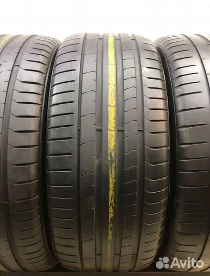Pirelli P Zero PZ4 255/40 R21 114W