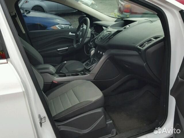 Разбор на запчасти Ford Escape