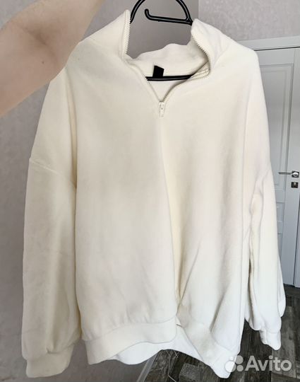 Кофта на замке