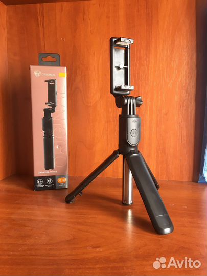 Штатив для телефона, bluetooth (трипод- монопод)