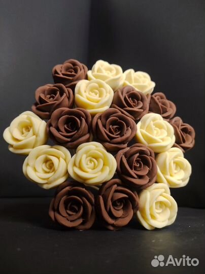 Шоколадные Розы - 19 шт в Букете