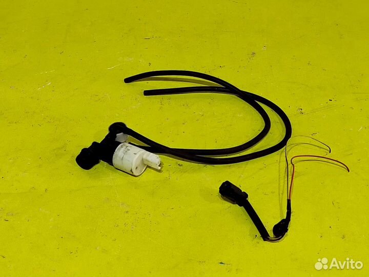 Моторчик бачка омывателя Пежо 308 Ситроен С4 B7