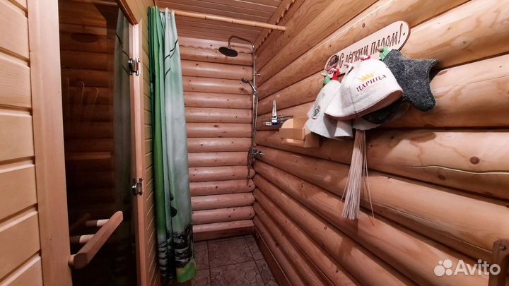 Русская баня на дровах с вениками на часы