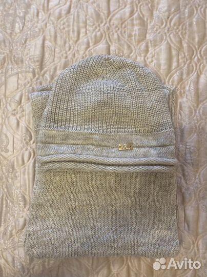 Головные уборы женские и комплекты