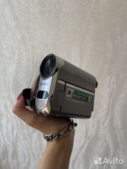 Видеокамера sony handycam