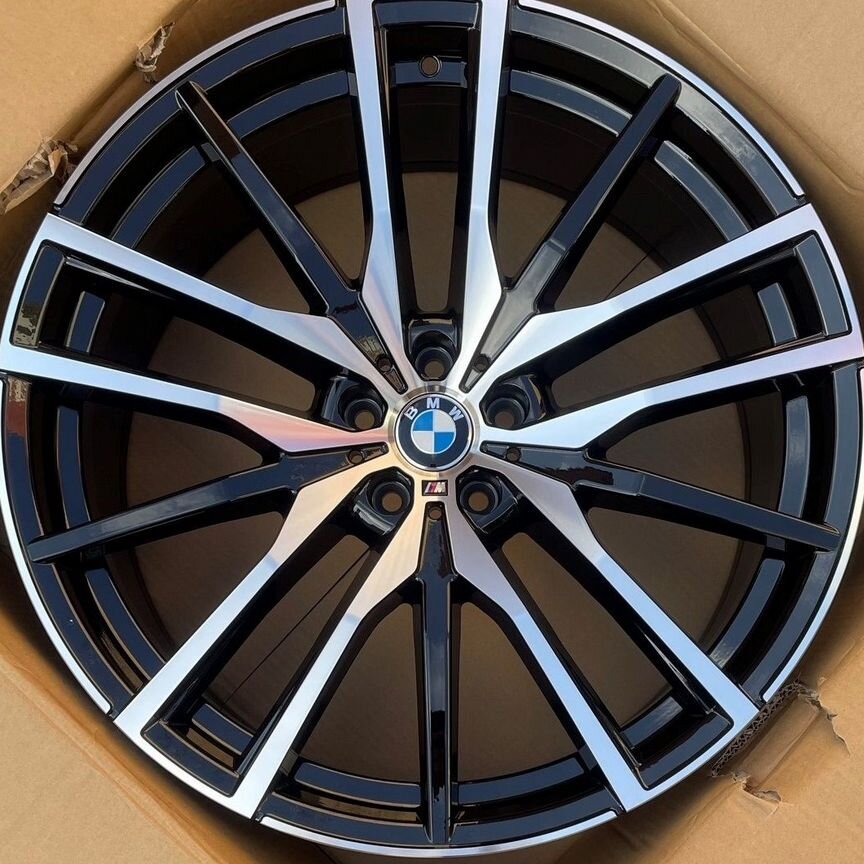 Литые диски BMW 9.5×R22 5×112