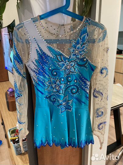 Костюм для фигурного катания