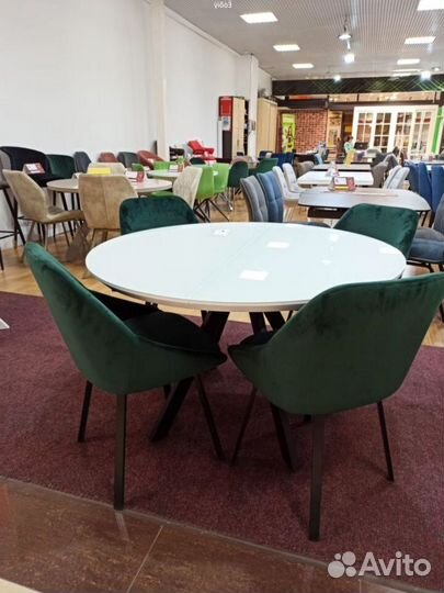 Кухонный стол