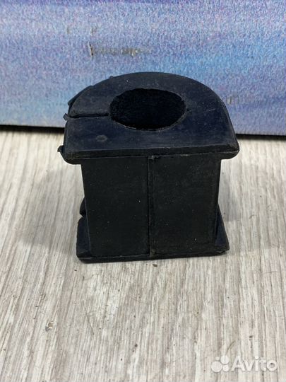 Втулка стабилизатора Geely emgrand EC7