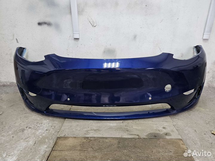Передний бампер Tesla Model Y