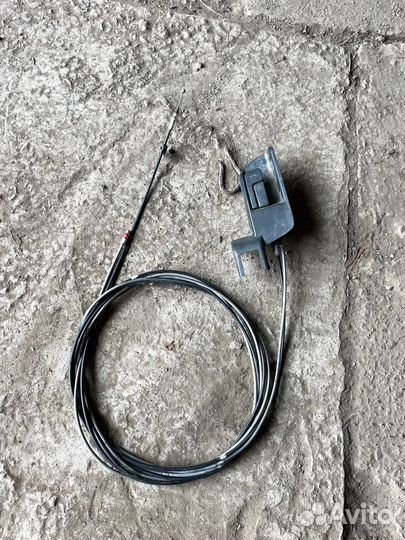 Трос открывания лючка и багажника