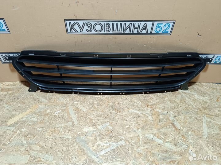 Решетка бампера Hyundai Solaris 1 (10-14) до рест