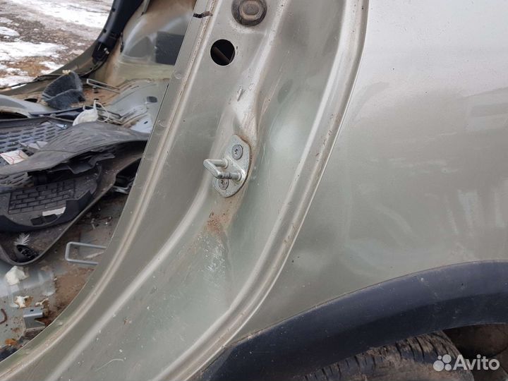Крыло заднее левое Renault Sandero Stepway 2