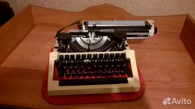 Пишущая печатная машинка возможен обмен