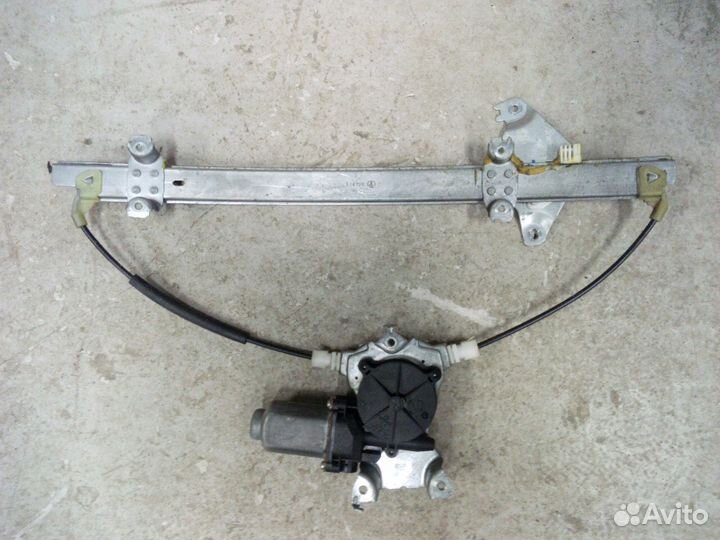 Стеклоподъемник передний правый Ниссан Альмера N16