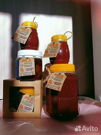 Гречичный мёд фасованый и в кубах